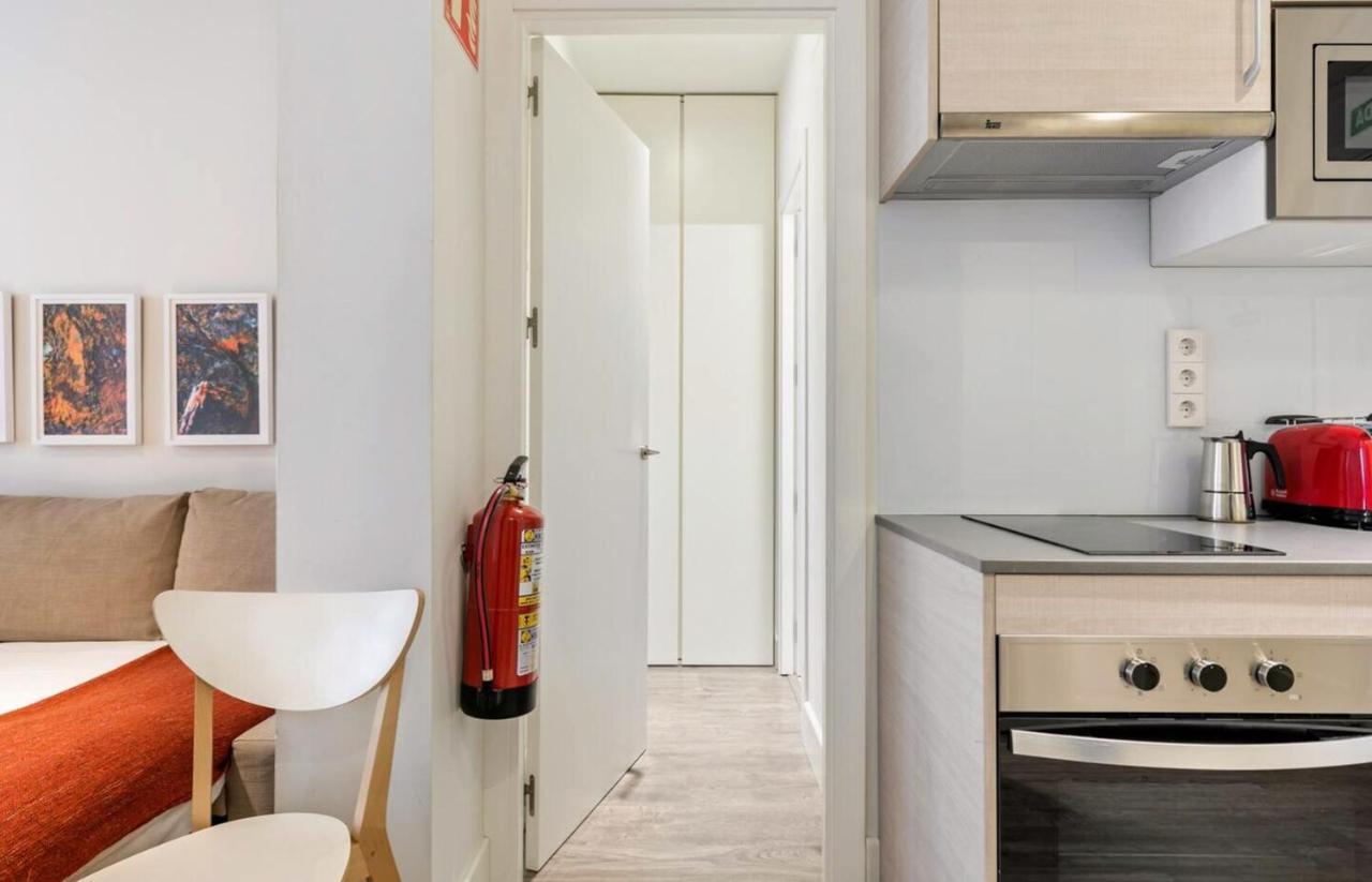 Bnbholder Charming & Stylish III Chueca Madri Exterior foto